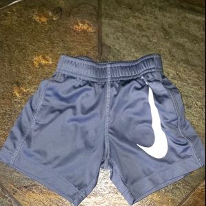 Nike 2t shorts